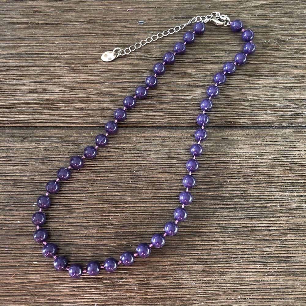 Purple beaded short necklace